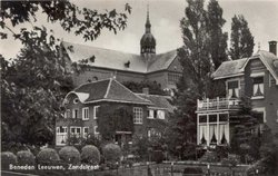 Beneden Leeuwen